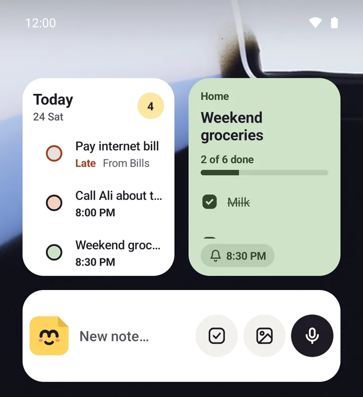 Memlow's widgets on an Android home screen: today's tasks and the groceries checklist